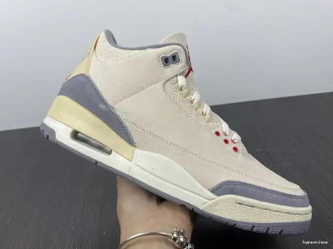 HYPE Jordan DH7139-100 Retro Muslin 3 Air 0521